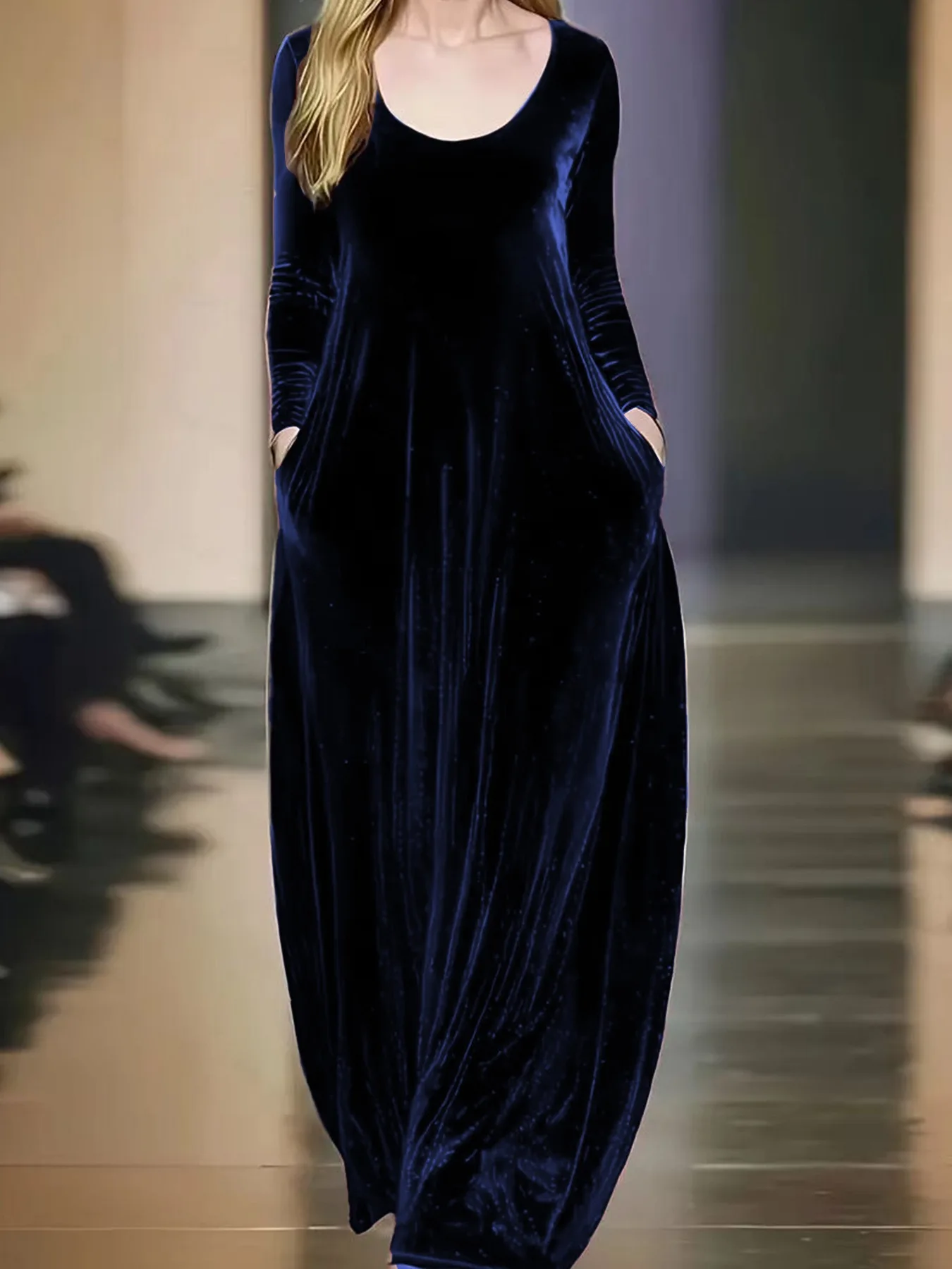 2025 Autumn/Winter Velvet Long Dress Round Neck Long Sleeve Grand Display Elegant Velvet Dress